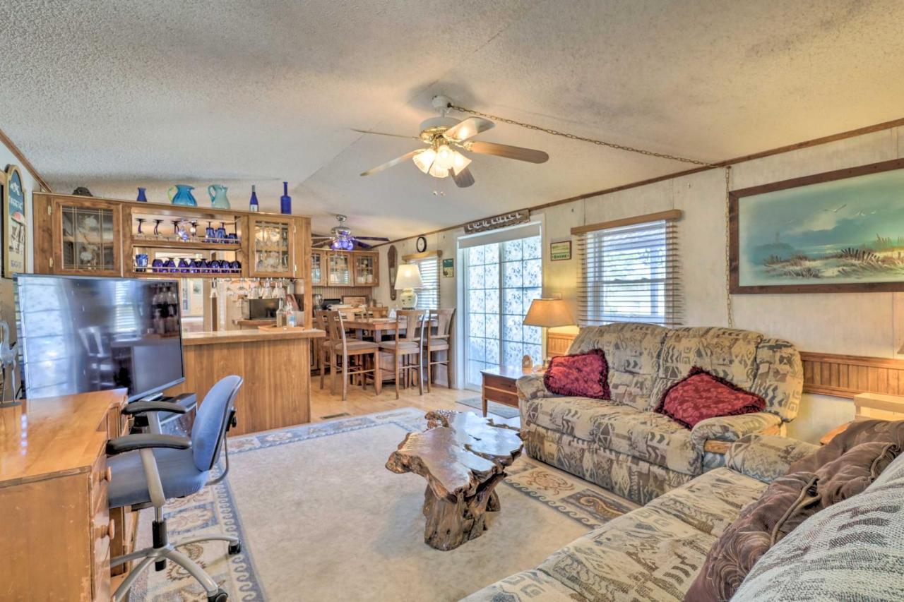 Quaint Chincoteague Island Hideaway With 2 Porches!ヴィラ エクステリア 写真