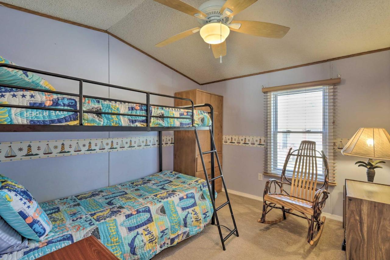 Quaint Chincoteague Island Hideaway With 2 Porches!ヴィラ エクステリア 写真
