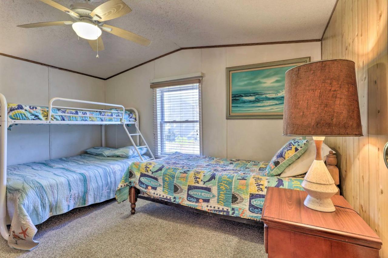 Quaint Chincoteague Island Hideaway With 2 Porches!ヴィラ エクステリア 写真